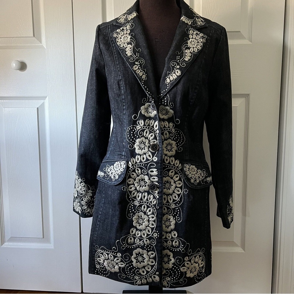 Tommy Bahama Long Denim Jacket Floral Heavy Embroidered Women's XS 2